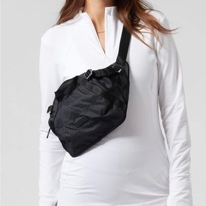 Athlete Excursion Waistbag